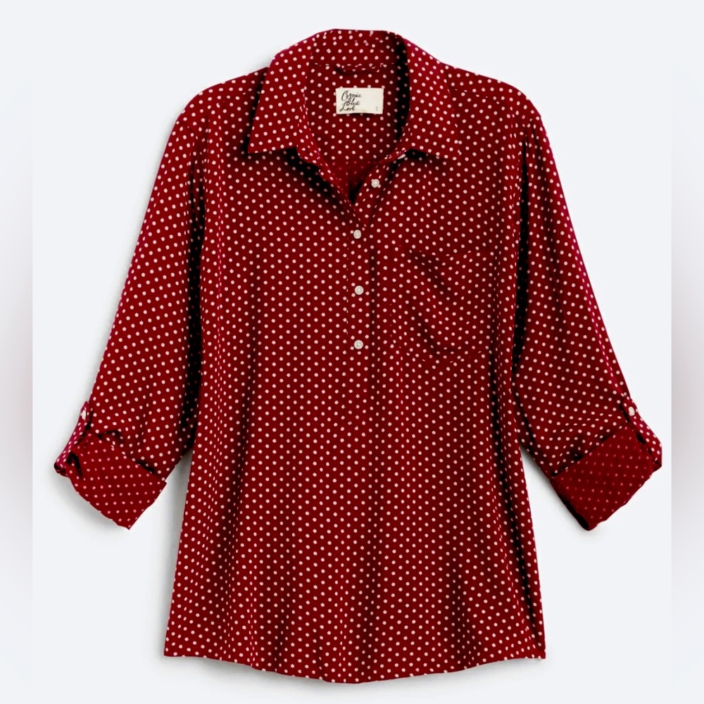 SOLD - NWOT Kylie Classic Half Button Down Top **DO NOT BUY**